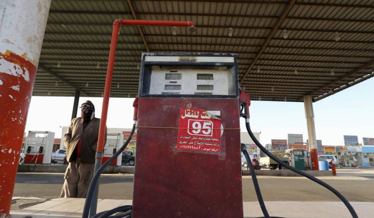 Saudi Arabia may set deep crude price cuts for Asia in February
